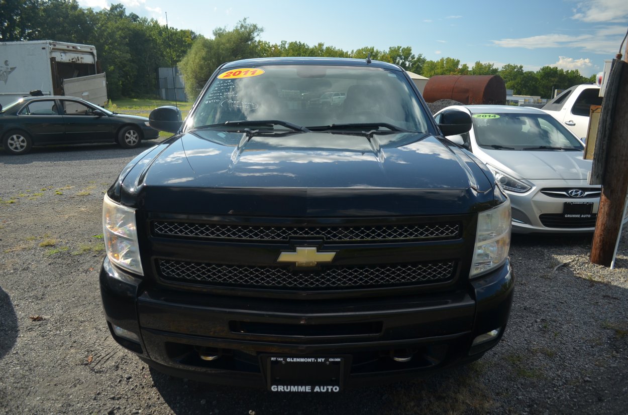 Pick Up Truck For Sale: 2011 Chevrolet Silverado 1500 Extended Cab LT