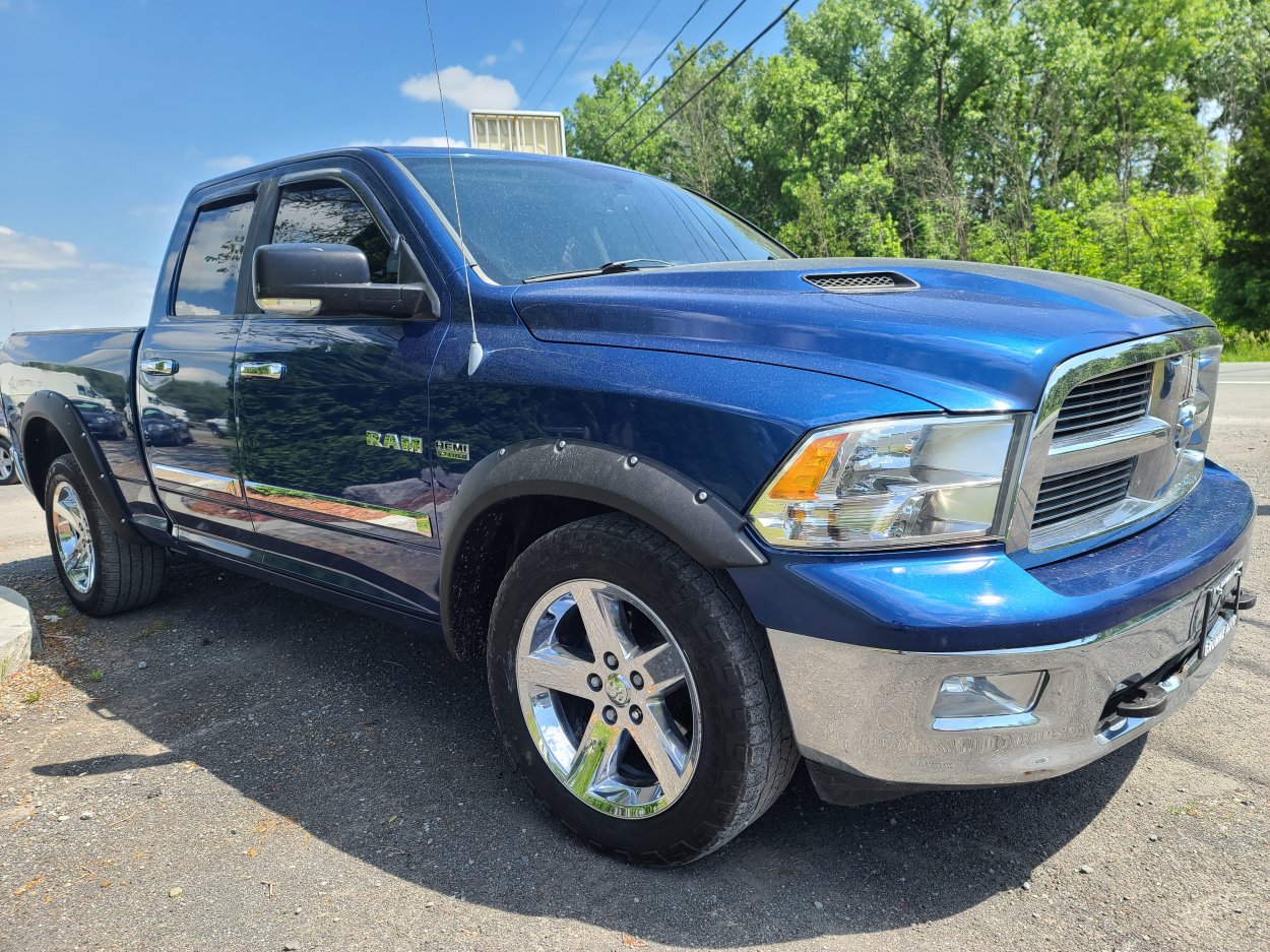 Pick Up Truck For Sale: 2010 Dodge Ram 1500 Crew Cab BIG HORN