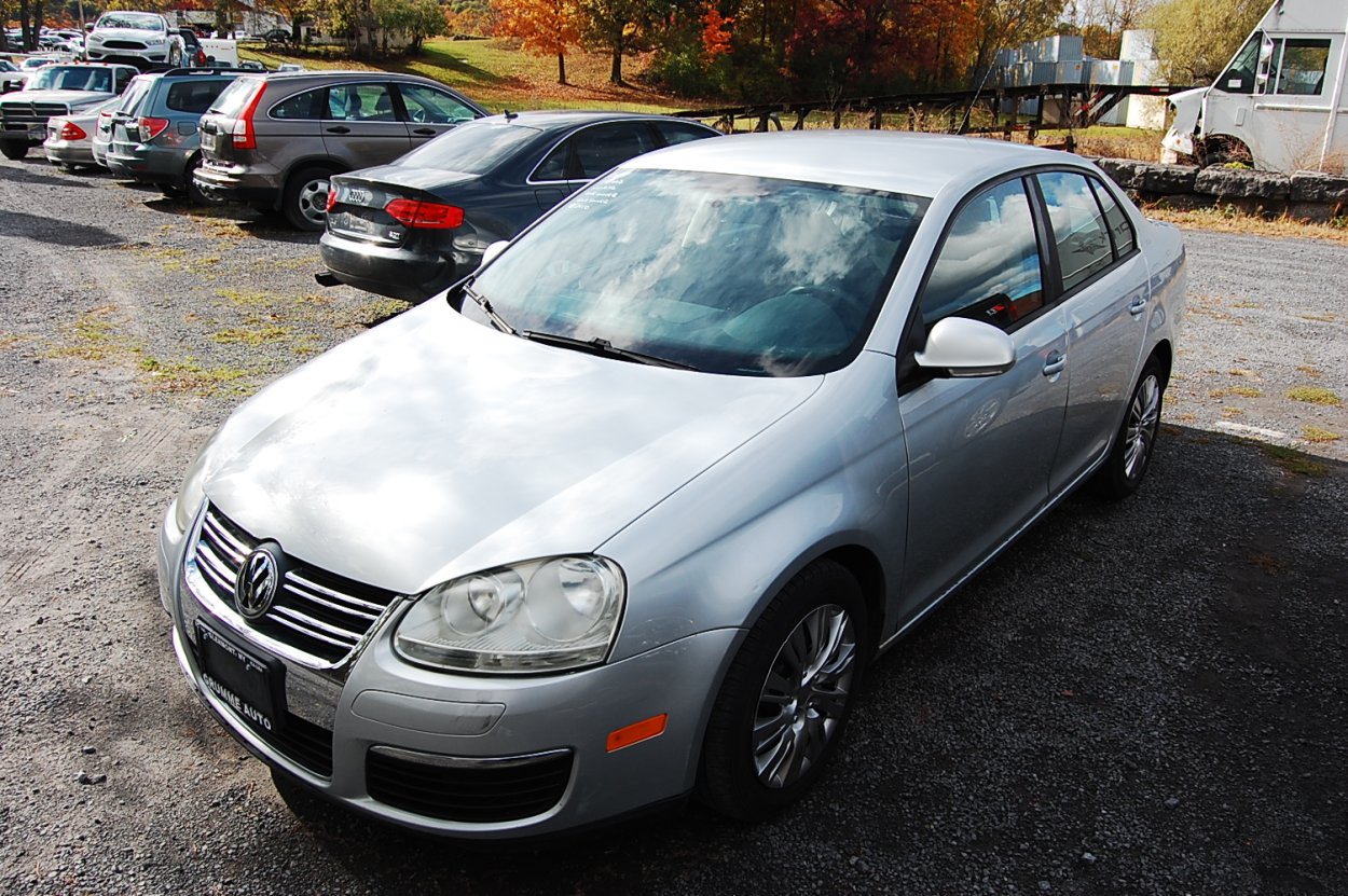 Passenger Car For Sale: 2008 Volkswagen Jetta
 